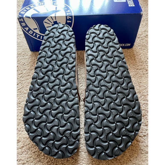 Birkenstock’s - Picture 4 of 5